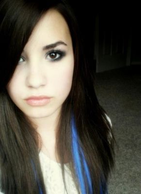 demi 4.jpg